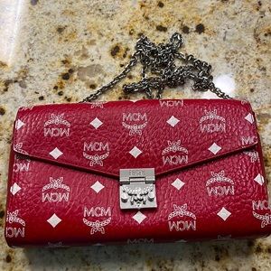MCM Tracy Crossbody - Red